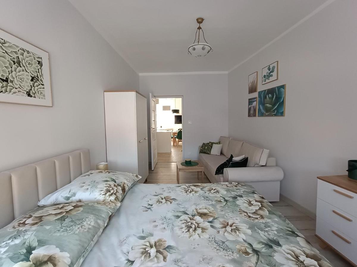 Szmaragdowy Apartament Przy Ulicy Opolskiej Tarnowskie Góry Kültér fotó
