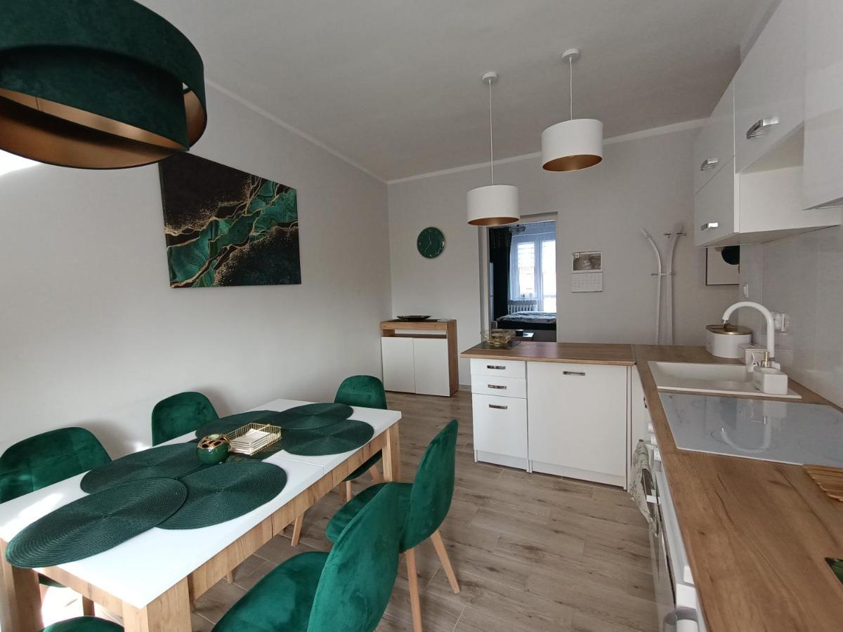 Szmaragdowy Apartament Przy Ulicy Opolskiej Tarnowskie Góry Kültér fotó