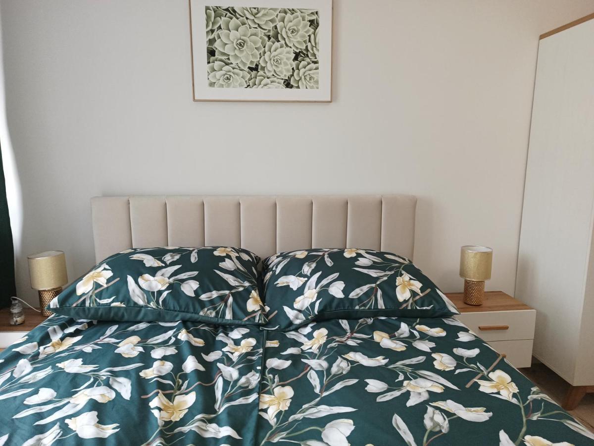 Szmaragdowy Apartament Przy Ulicy Opolskiej Tarnowskie Góry Kültér fotó